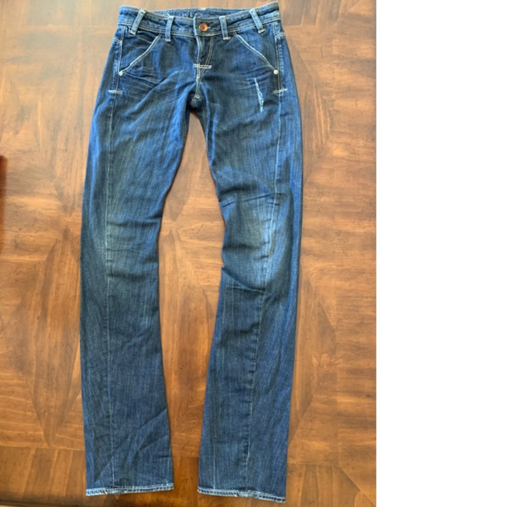 Guess "Rocket Skinny Leg" Jeans